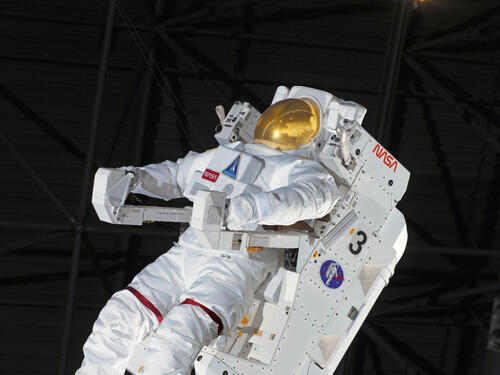 Manned Maneuvering Unit 